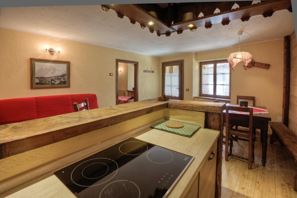 Residence Cav Emile Rey Курмайор Номер фото